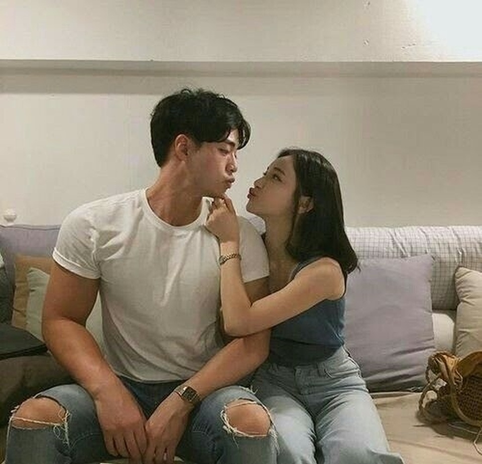 Điên cuồng vì giai trẻ biến mất sau khi trao thân cho anh ta - 2 Điên cuồng vì giai trẻ biến mất sau khi trao thân cho anh ta - 2