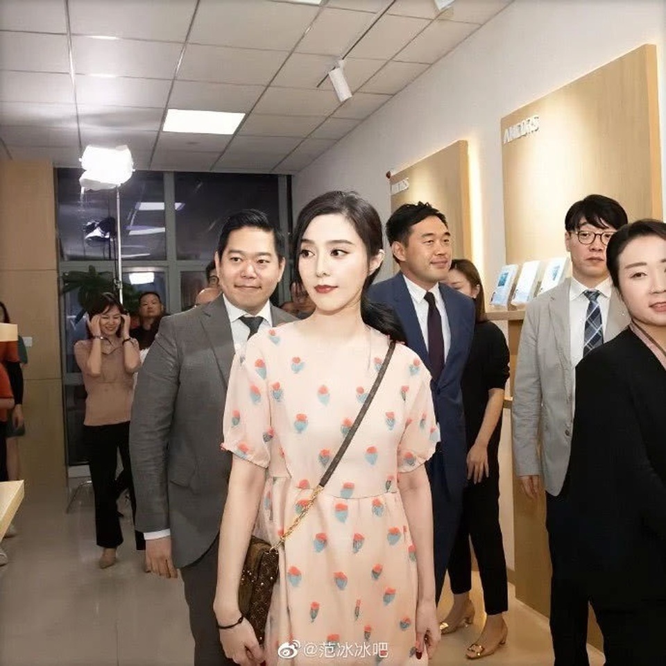 Phạm Băng Băng xuất hiện thường xuyên hơn sau khi chia tay Lý Thần - 1 Phạm Băng Băng xuất hiện thường xuyên hơn sau khi chia tay Lý Thần - 1