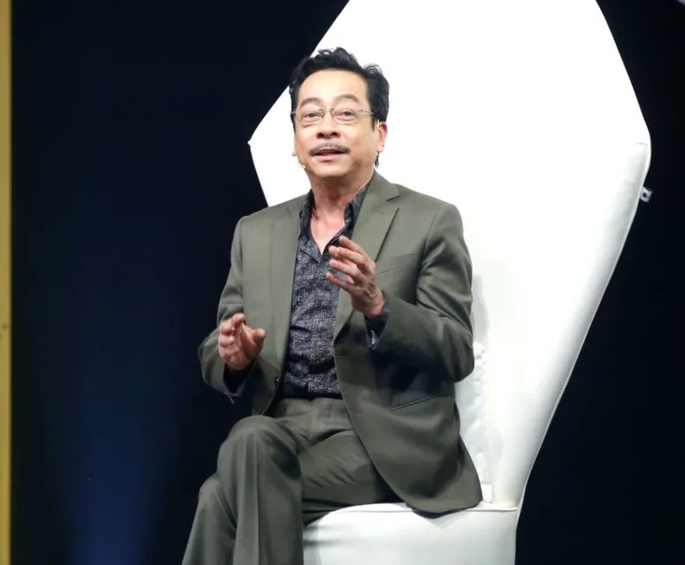 NSND Hoàng Dũng: “Phụ nữ có giỏi đến đâu khi về nhà vẫn phải đảm đang” - 2 NSND Hoàng Dũng: “Phụ nữ có giỏi đến đâu khi về nhà vẫn phải đảm đang” - 2