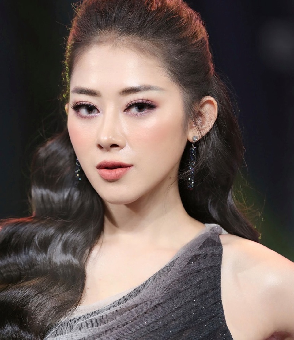 Hot girl Quảng Bình phủ nhận chiêu trò, thật lòng với chàng trai quen qua show truyền hình - 1 Hot girl Quảng Bình phủ nhận chiêu trò, thật lòng với chàng trai quen qua show truyền hình - 1