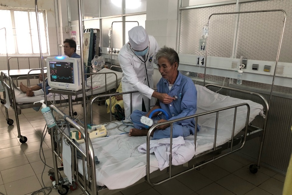 Cần Thơ: Lần đầu tiên phẫu thuật cầu nối động mạch vành không dùng tuần hoàn ngoài cơ - 1 Cần Thơ: Lần đầu tiên phẫu thuật cầu nối động mạch vành không dùng tuần hoàn ngoài cơ - 1