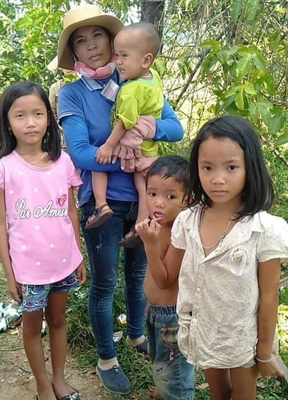 Bé gái 11 tuổi nhanh trí đưa 3 em của mình thoát khỏi căn nhà cháy - 2 Bé gái 11 tuổi nhanh trí đưa 3 em của mình thoát khỏi căn nhà cháy - 2
