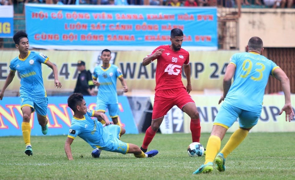 Khánh Hoà và CLB TPHCM giúp cho V-League hấp dẫn hơn - 1