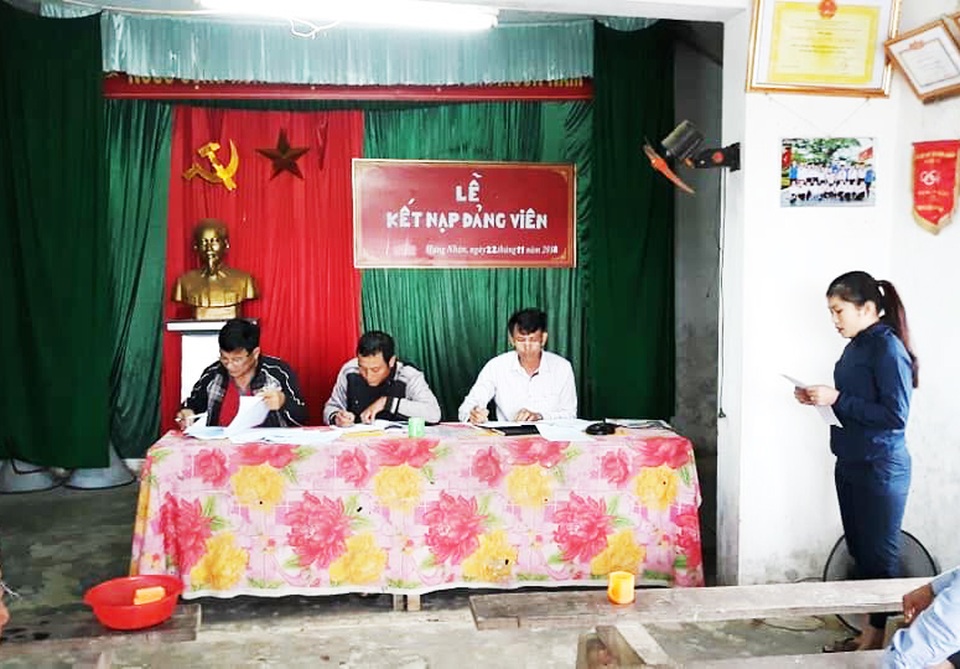 Bài 1: Tre già nhưng măng chưa mọc - 1 Bài 1: Tre già nhưng măng chưa mọc - 1