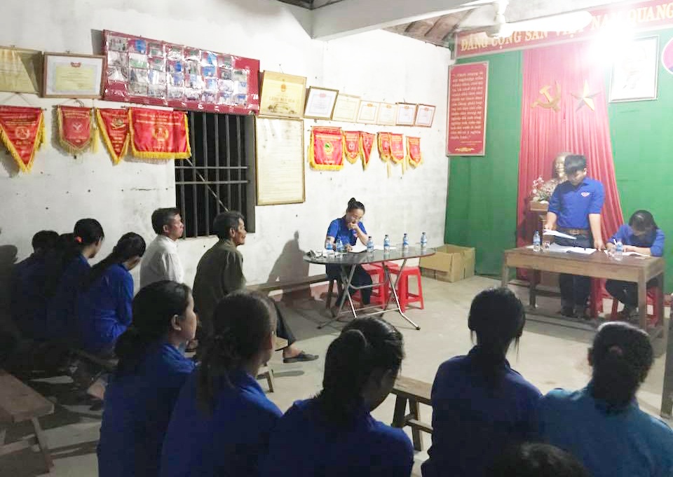 Bài 3: So bó đũa, chọn cột cờ - 3 Bài 3: So bó đũa, chọn cột cờ - 3