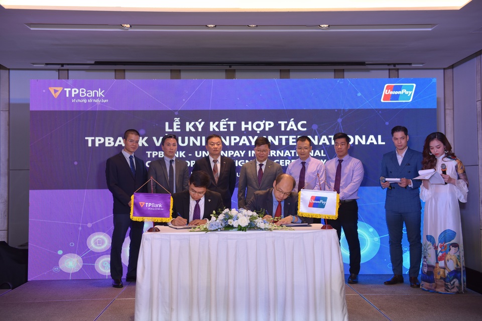 Bước tiến mới trong thanh toán không tiền mặt tại Việt Nam - 1 Bước tiến mới trong thanh toán không tiền mặt tại Việt Nam - 1