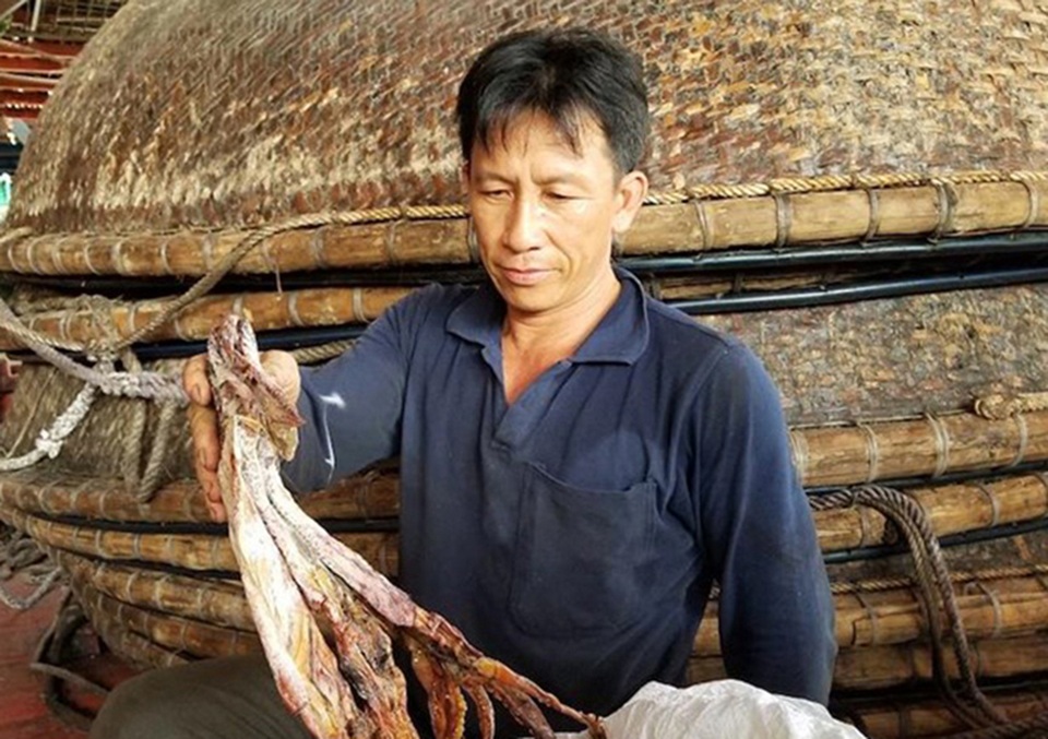 Mực khô của ngư dân Quảng Nam đã tìm được đầu ra Mực khô của ngư dân Quảng Nam đã tìm được đầu ra