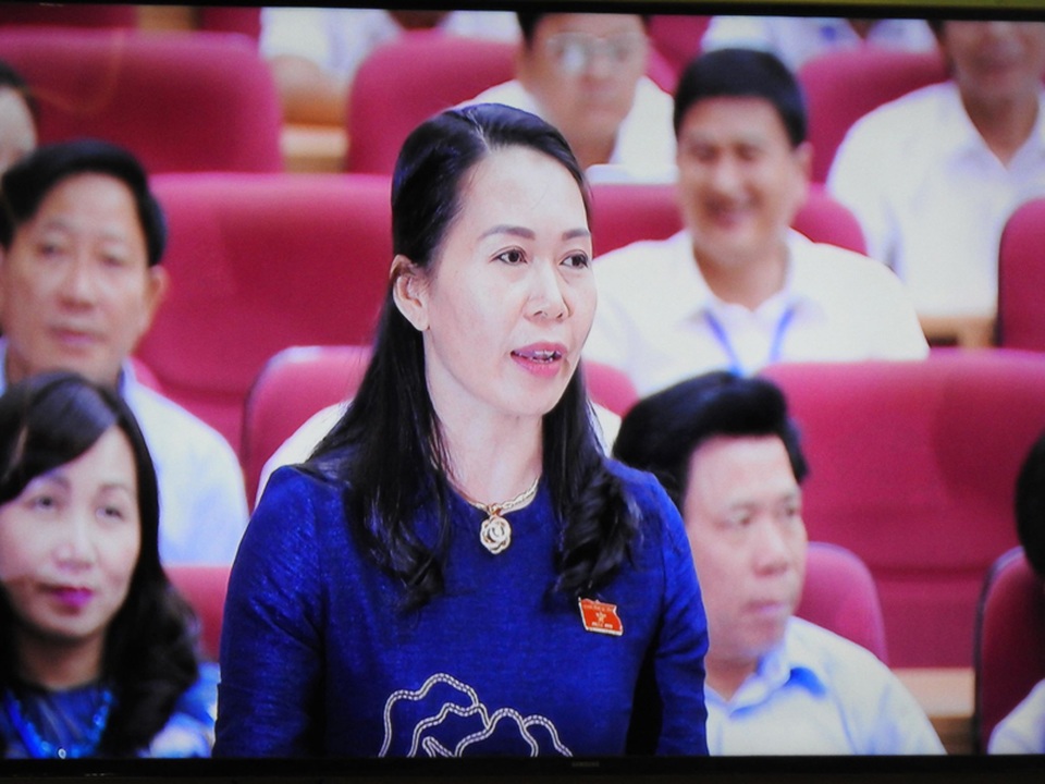 Chủ tịch HĐND tỉnh truy Giám đốc Sở Tài nguyên và Môi trường về giá cát xây dựng - 3 Chủ tịch HĐND tỉnh truy Giám đốc Sở Tài nguyên và Môi trường về giá cát xây dựng - 3