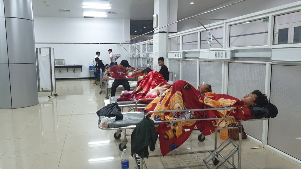 Vụ lật xe khách: Xe không có lệnh xuất bến, chạy sai hành trình? - 3 Vụ lật xe khách: Xe không có lệnh xuất bến, chạy sai hành trình? - 3