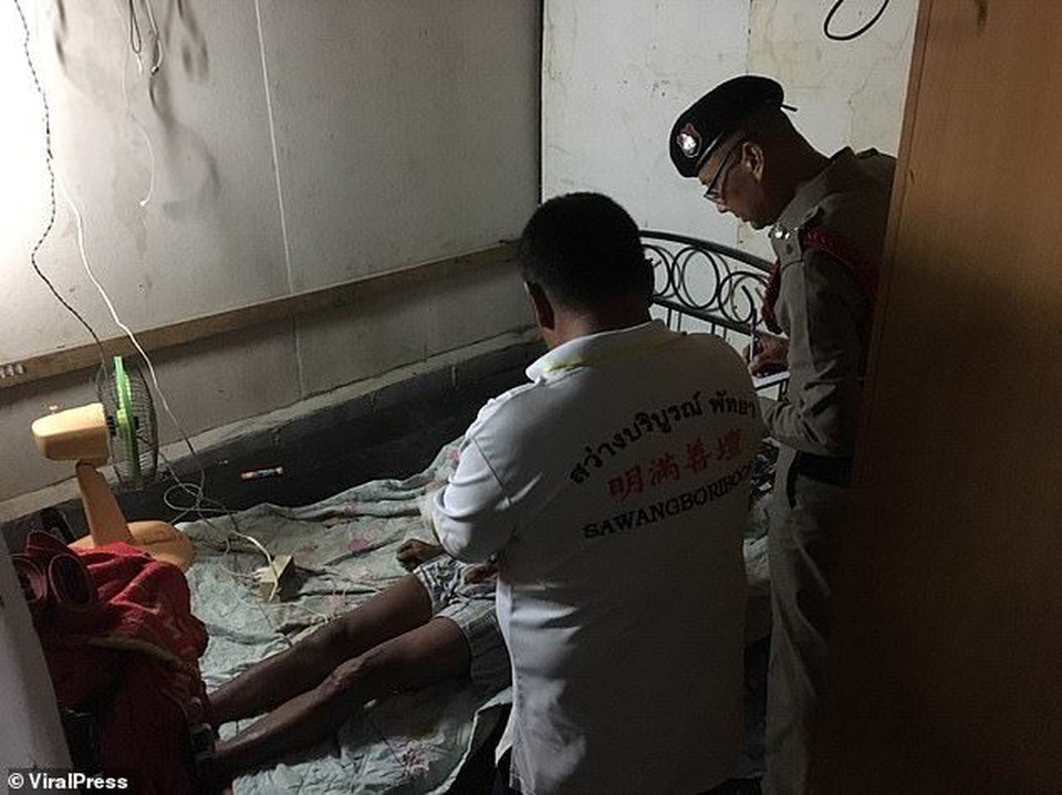 Bị điện giật tử vong vì nằm ngủ cạnh smartphone đang cắm sạc - 1