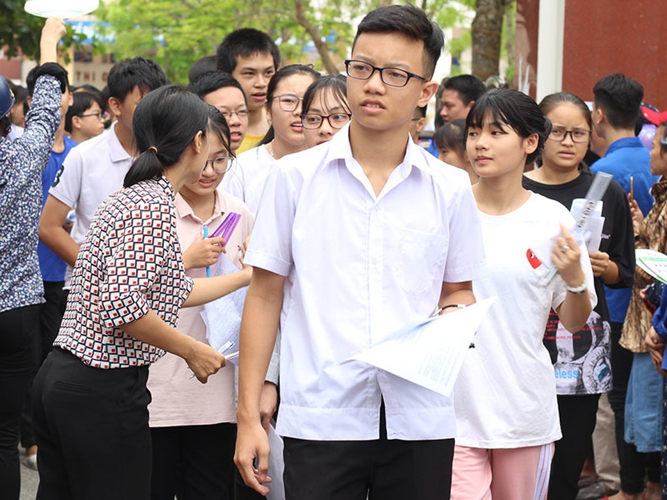 Hà Tĩnh: Điểm bình quân tăng, tỷ lệ tốt nghiệp giảm - 1 Hà Tĩnh: Điểm bình quân tăng, tỷ lệ tốt nghiệp giảm - 1