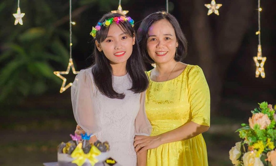 Hai nữ sinh Quảng Nam có điểm văn cao nhất nước Hai nữ sinh Quảng Nam có điểm văn cao nhất nước