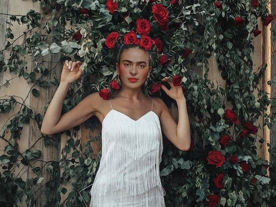 Nếu nàng Mona Lisa và “cô gái đeo khuyên ngọc trai” chơi với nhau trong... thời hiện tại - 3 Nếu nàng Mona Lisa và “cô gái đeo khuyên ngọc trai” chơi với nhau trong... thời hiện tại - 3