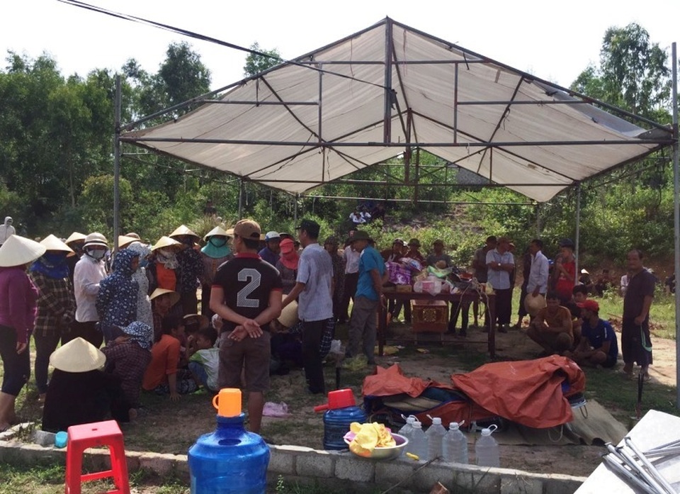 Tìm thấy thi thể nạn nhân chìm tàu sau 3 ngày mất tích - 1