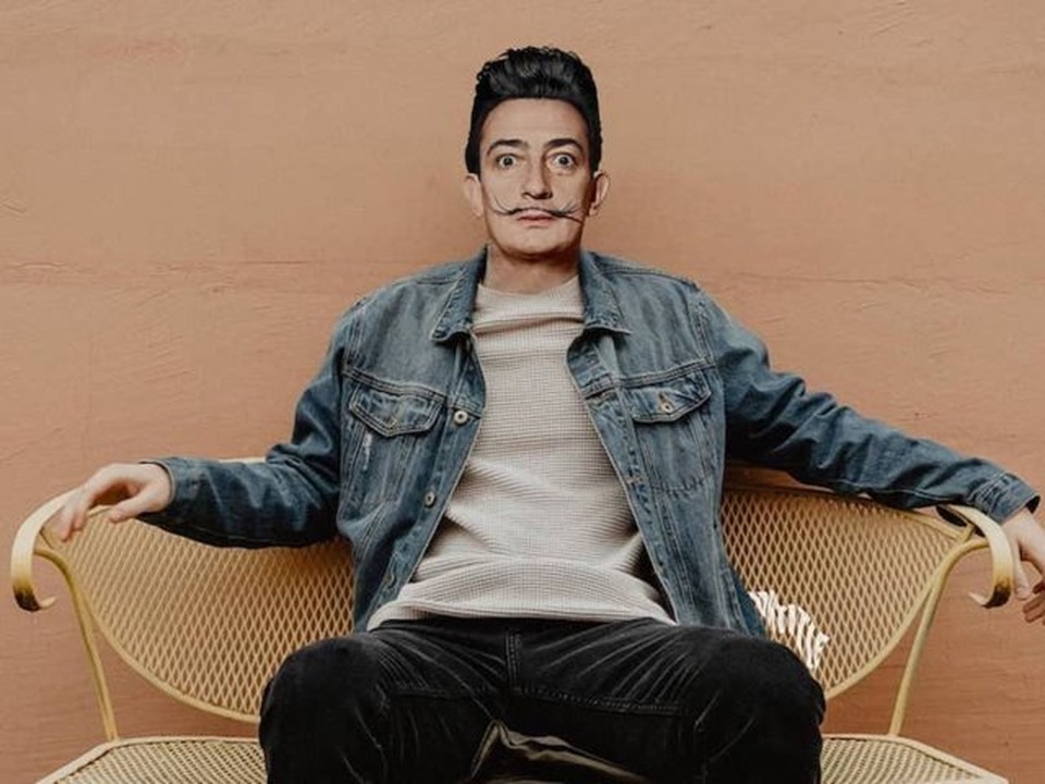 Nếu nàng Mona Lisa và “cô gái đeo khuyên ngọc trai” chơi với nhau trong... thời hiện tại - 6 Nếu nàng Mona Lisa và “cô gái đeo khuyên ngọc trai” chơi với nhau trong... thời hiện tại - 6