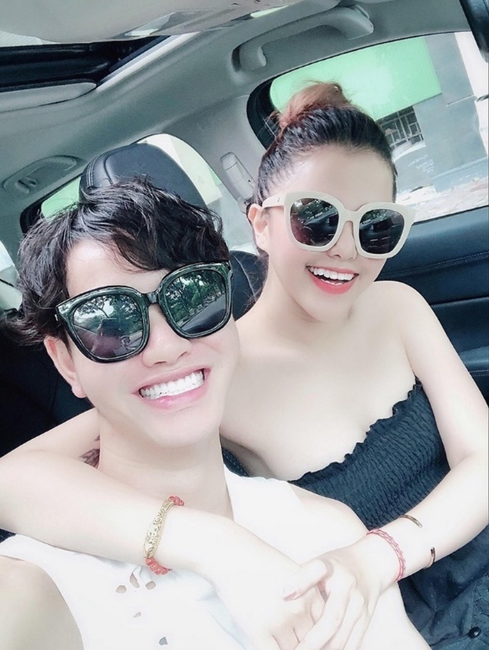 Nhân vật trong bức ảnh chồng xấu vợ đẹp: “Khi vợ bạn mặc đẹp, thì bạn mặc gì cũng sang” - 2 Nhân vật trong bức ảnh chồng xấu vợ đẹp: “Khi vợ bạn mặc đẹp, thì bạn mặc gì cũng sang” - 2
