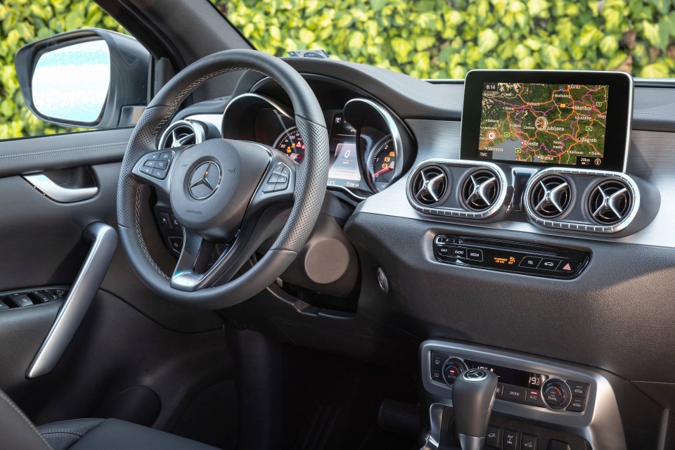 Rộ tin đồn Mercedes-Benz dừng sản xuất xe bán tải X-Class - 6 Rộ tin đồn Mercedes-Benz dừng sản xuất xe bán tải X-Class - 6