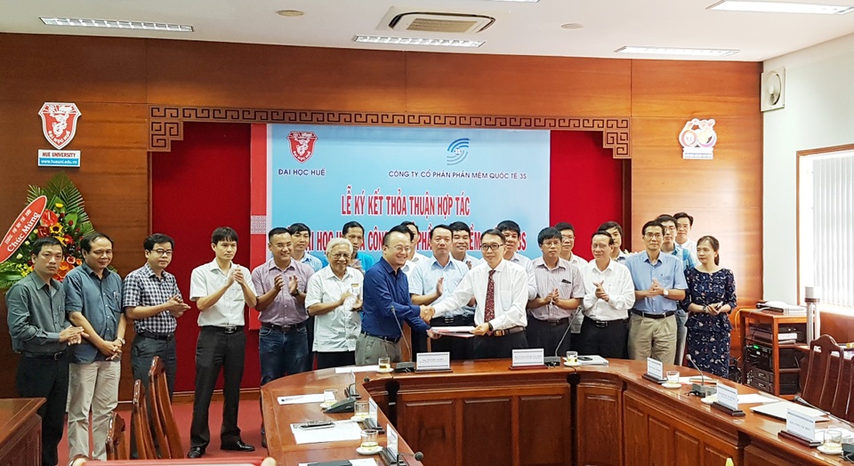 Đại học Huế và 3S Intersoft JSC phối hợp đào tạo nguồn nhân lực lớn CNTT từ sinh viên - 1 Đại học Huế và 3S Intersoft JSC phối hợp đào tạo nguồn nhân lực lớn CNTT từ sinh viên - 1