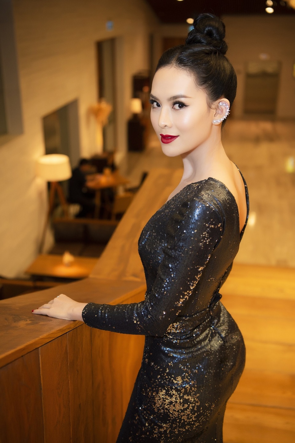 Sang Lê tái xuất sau kỷ niệm ngày cưới với đại gia mía đường - 3 Sang Lê tái xuất sau kỷ niệm ngày cưới với đại gia mía đường - 3
