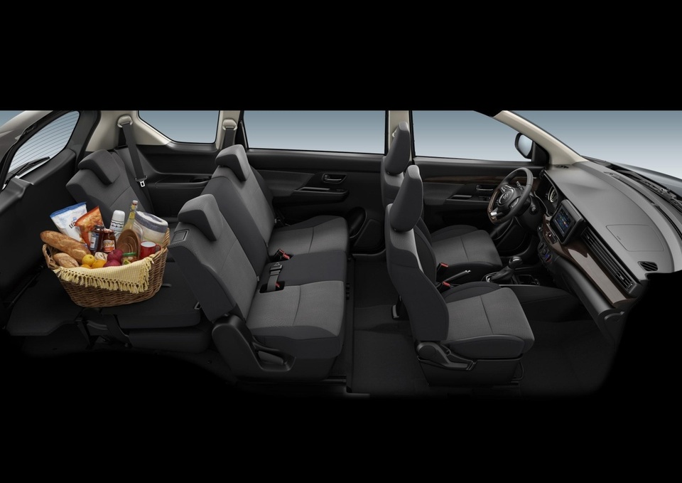 Suzuki Ertiga 2019 - Xế cưng của bố, thế giới tiện nghi cho cả gia đình - 2 Suzuki Ertiga 2019 - Xế cưng của bố, thế giới tiện nghi cho cả gia đình - 2