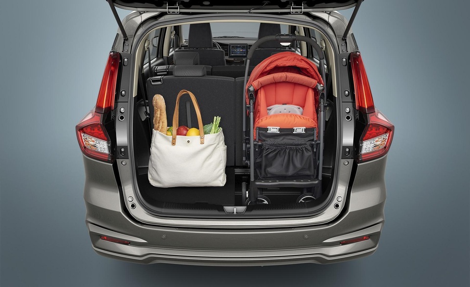 Suzuki Ertiga 2019 - Xế cưng của bố, thế giới tiện nghi cho cả gia đình - 3 Suzuki Ertiga 2019 - Xế cưng của bố, thế giới tiện nghi cho cả gia đình - 3