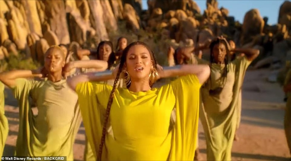 Beyonce thay 10 bộ váy trong MV mới - 10 Beyonce thay 10 bộ váy trong MV mới - 10