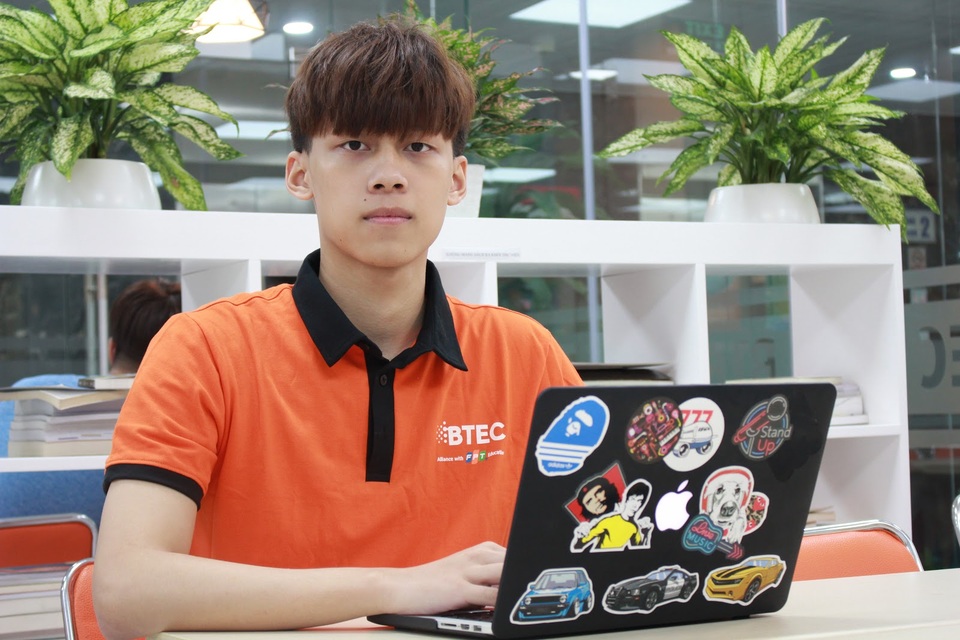 Toàn cảnh tư vấn: “Đại học hay Cao đẳng Quốc tế - Hiểu đúng, quyết định đúng” - 5 Toàn cảnh tư vấn: “Đại học hay Cao đẳng Quốc tế - Hiểu đúng, quyết định đúng” - 5