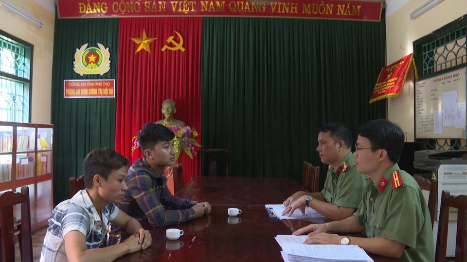 Xử phạt nhóm thanh niên tạo nhóm kín trên Facebook để báo chốt CSGT - 1 Xử phạt nhóm thanh niên tạo nhóm kín trên Facebook để báo chốt CSGT - 1