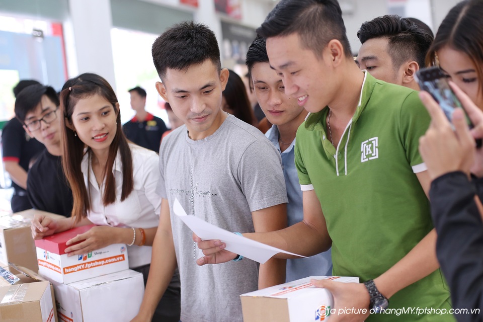 FPT Shop thu về 10 tỉ trong 2 ngày chính thức ra mắt mảng hàng Mỹ dịp Prime Day 2019 - 3 FPT Shop thu về 10 tỉ trong 2 ngày chính thức ra mắt mảng hàng Mỹ dịp Prime Day 2019 - 3