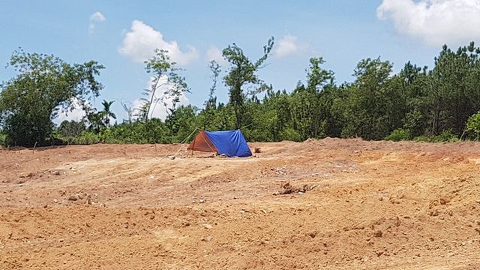 Giữ nguyên lăng mộ vợ vua Tự Đức bị san ủi tại vị trí cũ - 11 Giữ nguyên lăng mộ vợ vua Tự Đức bị san ủi tại vị trí cũ - 11
