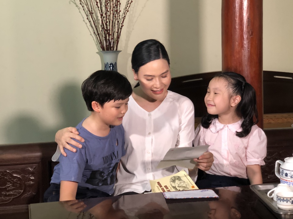 Sao mai Xuân Hảo làm MV “Nơi ấy là Trường Sa” tri ân những người lính đảo - 3 Sao mai Xuân Hảo làm MV “Nơi ấy là Trường Sa” tri ân những người lính đảo - 3