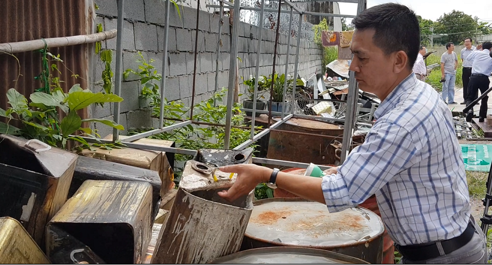 Khu dân cư đổ bệnh vì nuôi muỗi sốt xuất huyết - 3 Khu dân cư đổ bệnh vì nuôi muỗi sốt xuất huyết - 3