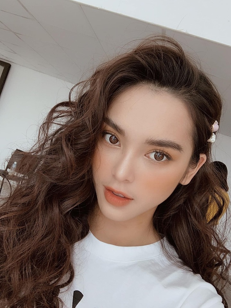 Trò chuyện với nàng thơ trong MV 16+ của Soobin Hoàng Sơn - 10 Trò chuyện với nàng thơ trong MV 16+ của Soobin Hoàng Sơn - 10