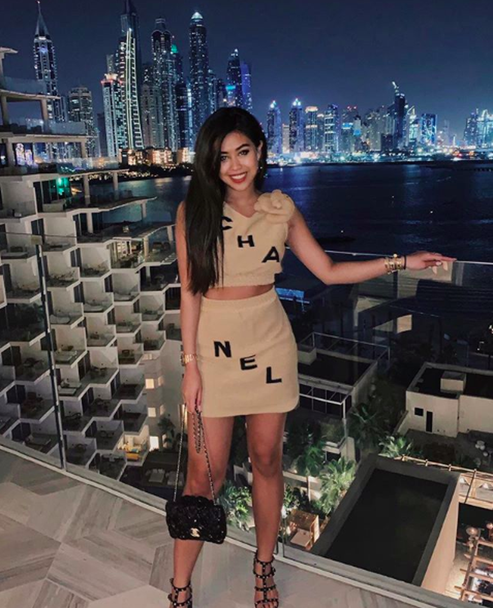 Ái nữ hàng hiệu Tiên Nguyễn: Một mùa hè vi vu khắp từ Á sang Âu - 10 Ái nữ hàng hiệu Tiên Nguyễn: Một mùa hè vi vu khắp từ Á sang Âu - 10