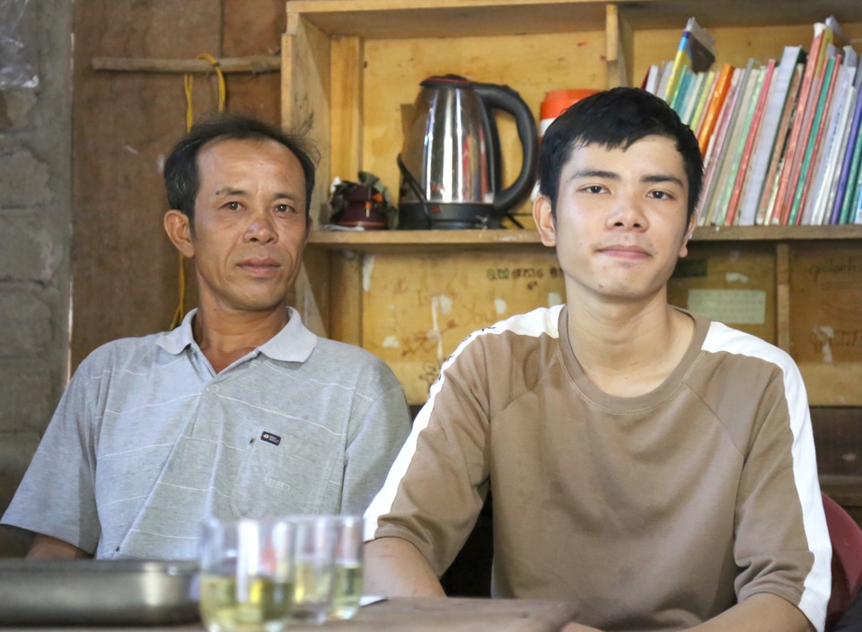 Ước mơ vào trường quân đội của nam sinh nghèo đạt 2 điểm 10 Lịch sử và Địa lý - 3 Ước mơ vào trường quân đội của nam sinh nghèo đạt 2 điểm 10 Lịch sử và Địa lý - 3