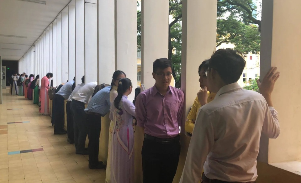 Gay gắt cuộc đua trở thành giáo viên ở TPHCM - 3 Gay gắt cuộc đua trở thành giáo viên ở TPHCM - 3