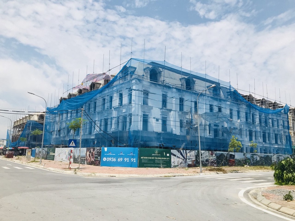 Uông Bí: “Đại lộ thương mại” Uông Bí New City ra mắt giới đầu tư - 3 Uông Bí: “Đại lộ thương mại” Uông Bí New City ra mắt giới đầu tư - 3