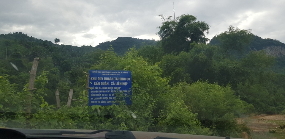 Người dân lay lắt sống tại khu di dân tái định cư thiếu thốn đủ đường! - 4 Người dân lay lắt sống tại khu di dân tái định cư thiếu thốn đủ đường! - 4