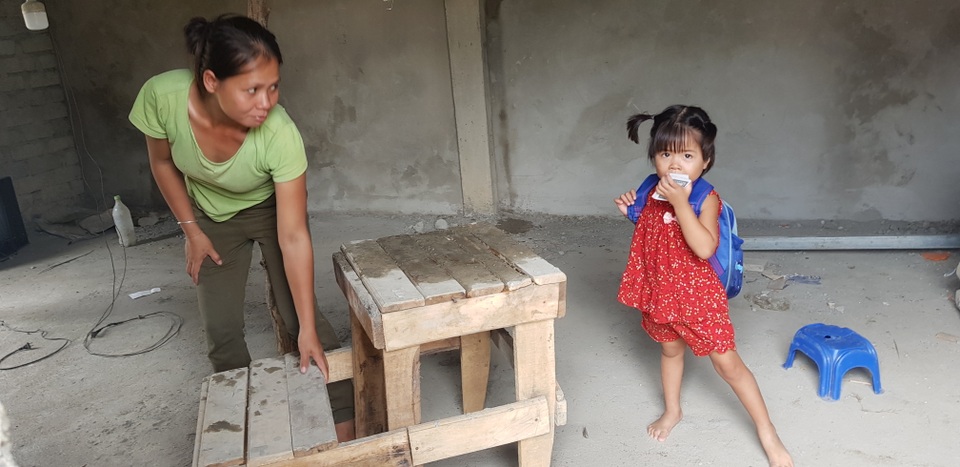 Người dân lay lắt sống tại khu di dân tái định cư thiếu thốn đủ đường! - 2 Người dân lay lắt sống tại khu di dân tái định cư thiếu thốn đủ đường! - 2