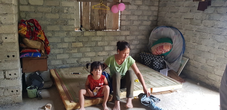 Người dân lay lắt sống tại khu di dân tái định cư thiếu thốn đủ đường! - 3 Người dân lay lắt sống tại khu di dân tái định cư thiếu thốn đủ đường! - 3