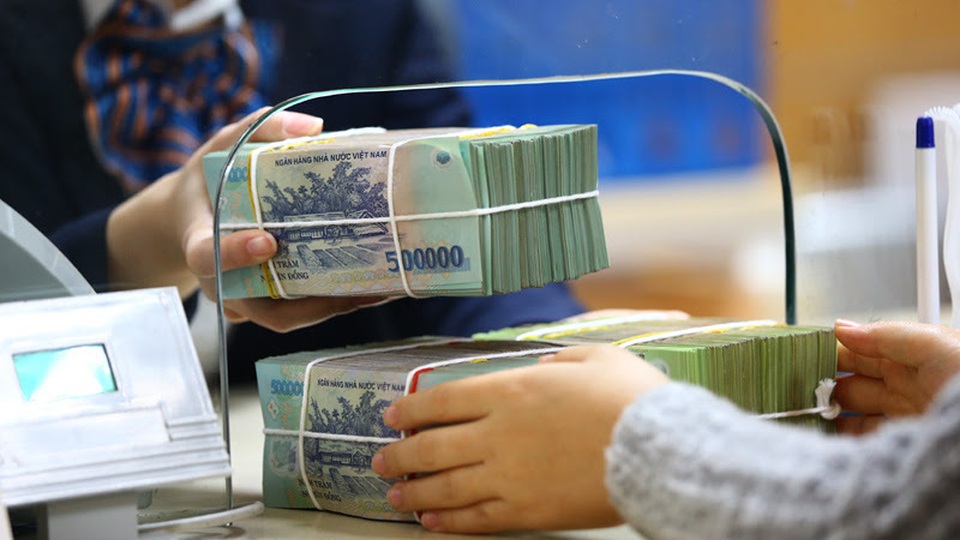 Ham tiết kiệm lãi suất cao, nguy cơ bốc hơi 10 tỷ đồng - 1 Ham tiết kiệm lãi suất cao, nguy cơ bốc hơi 10 tỷ đồng - 1