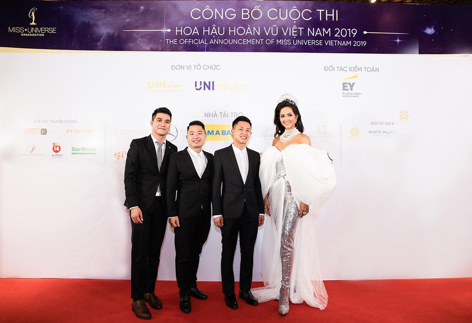 Phỏng vấn đại diện nhà cung cấp hệ thống bình chọn BVote cho cuộc thi Hoa hậu hoàn vũ Việt Nam 2019 - 2 Phỏng vấn đại diện nhà cung cấp hệ thống bình chọn BVote cho cuộc thi Hoa hậu hoàn vũ Việt Nam 2019 - 2