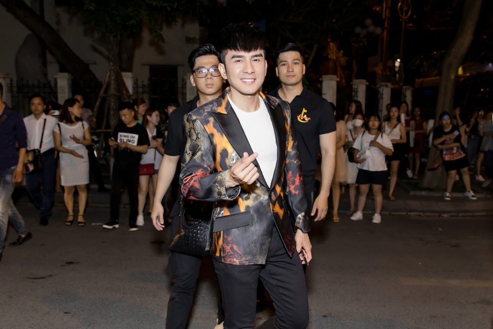 Lam Trường lên tiếng về tin đồn bất hoà với Đan Trường - 1 Lam Trường lên tiếng về tin đồn bất hoà với Đan Trường - 1