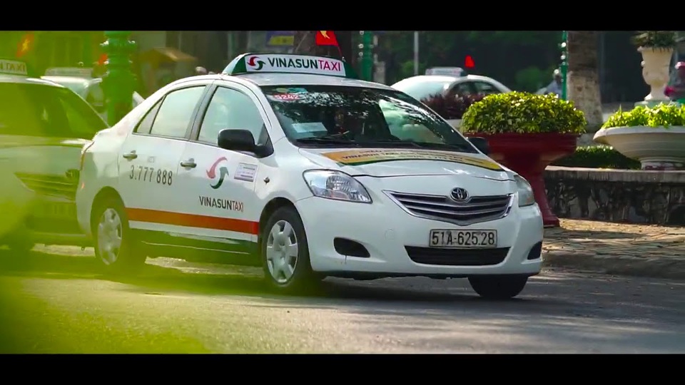 Vợ “thái tử Vinasun” bị xử phạt vì giao dịch “chui” cổ phiếu - 1 Vợ “thái tử Vinasun” bị xử phạt vì giao dịch “chui” cổ phiếu - 1