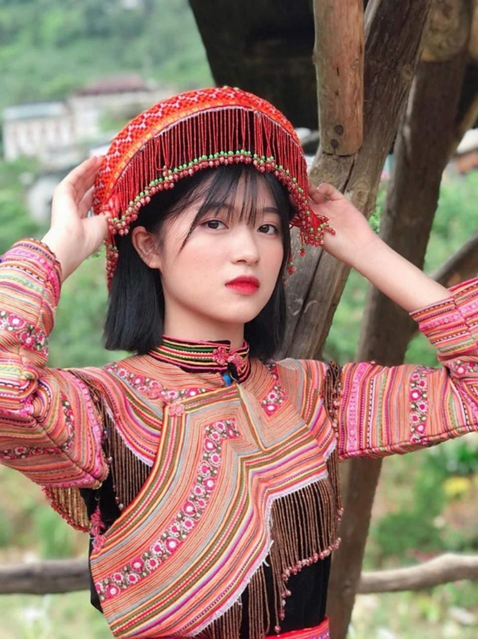 Xao xuyến nét đẹp trong sáng của cô gái dân tộc Giáy - 6 Xao xuyến nét đẹp trong sáng của cô gái dân tộc Giáy - 6