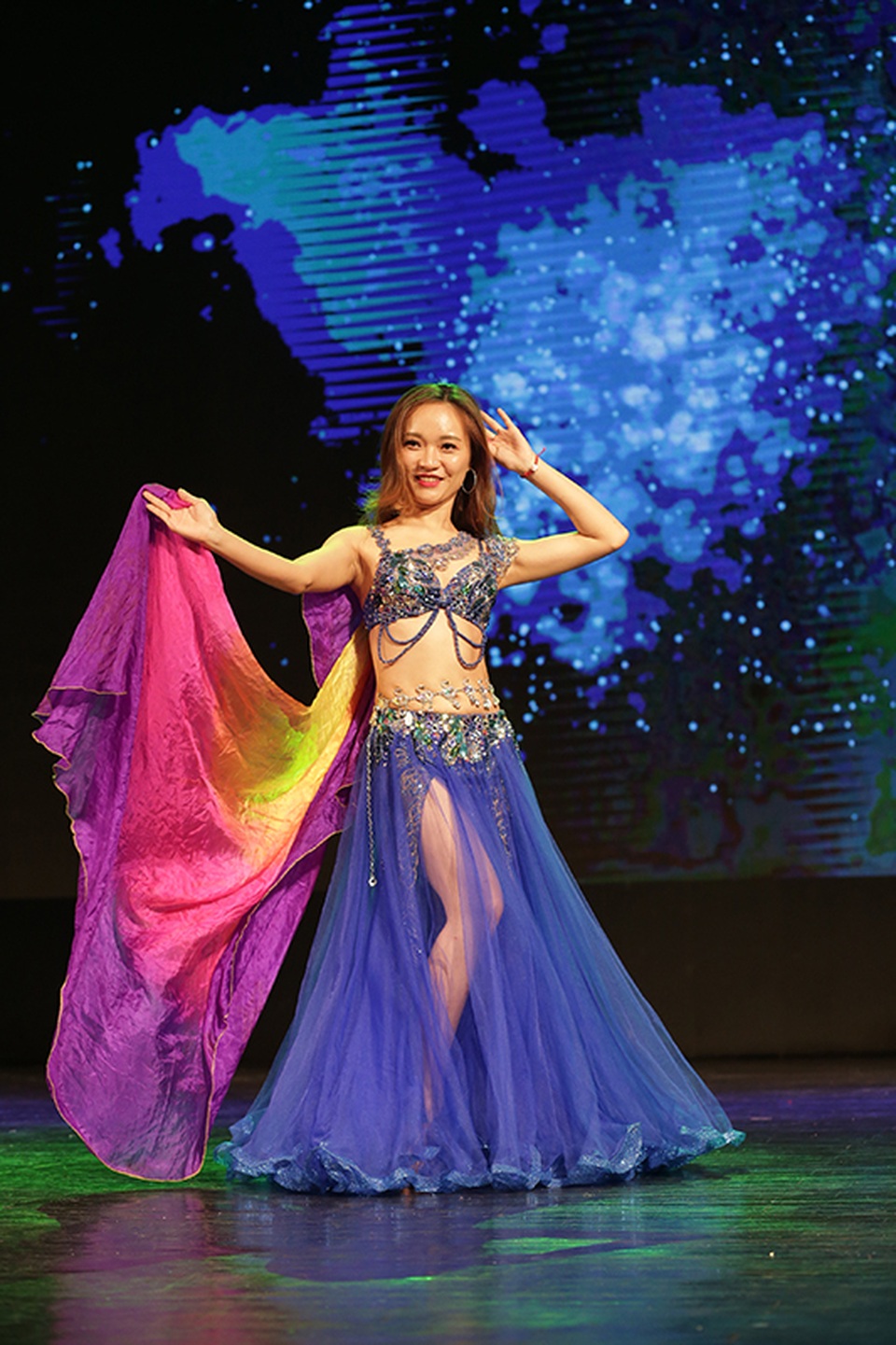 Đêm hội ngộ nóng bỏng của những vũ công bellydance - 6 Đêm hội ngộ nóng bỏng của những vũ công bellydance - 6