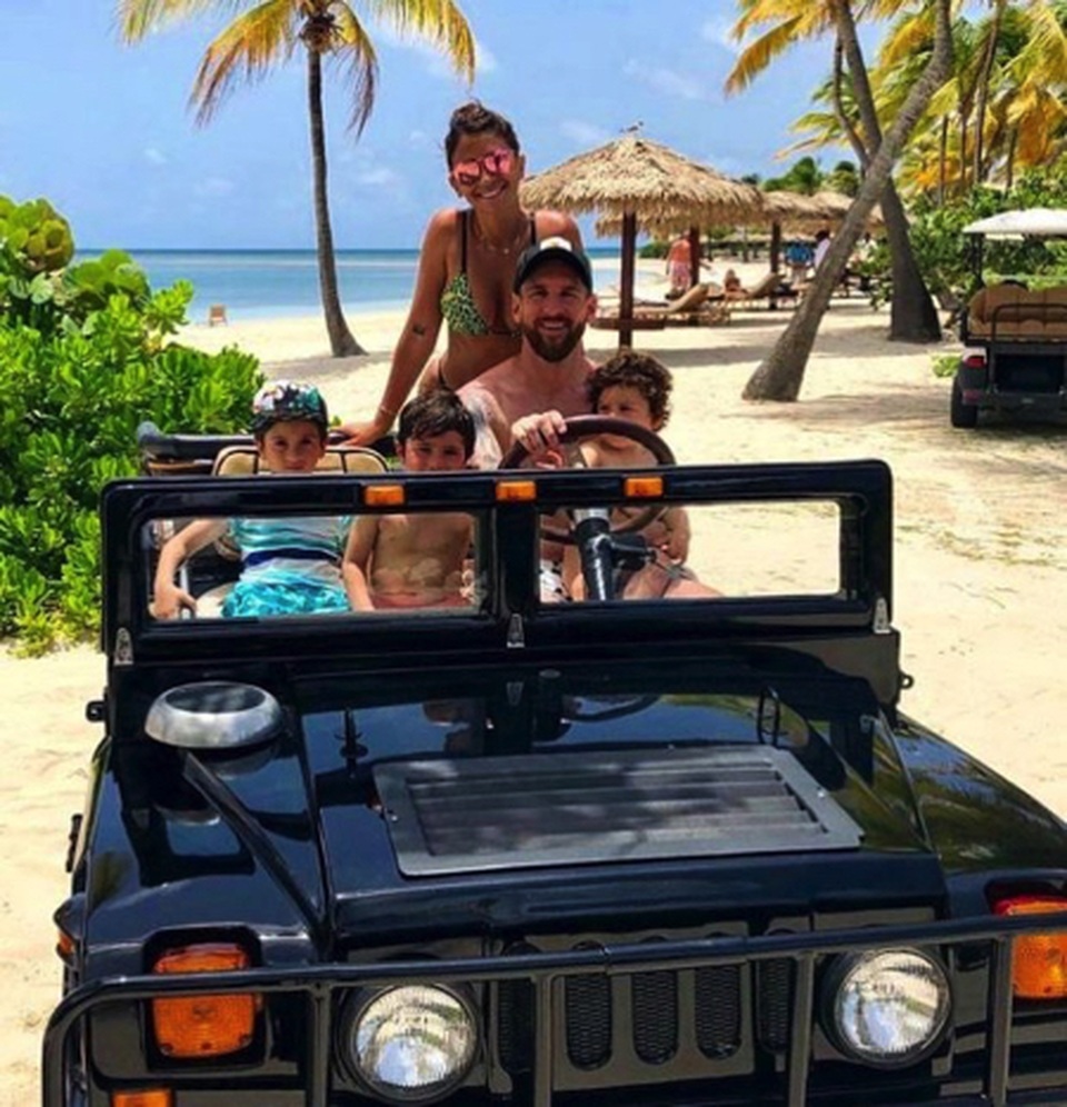 Cận cảnh kì nghỉ hè sang chảnh thượng hạng của Messi - 1