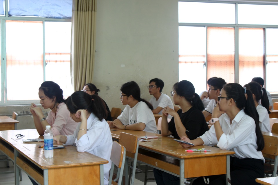 Nhiều trường đại học có điểm chuẩn trúng tuyển ở mức 13-14 - 1 Nhiều trường đại học có điểm chuẩn trúng tuyển ở mức 13-14 - 1