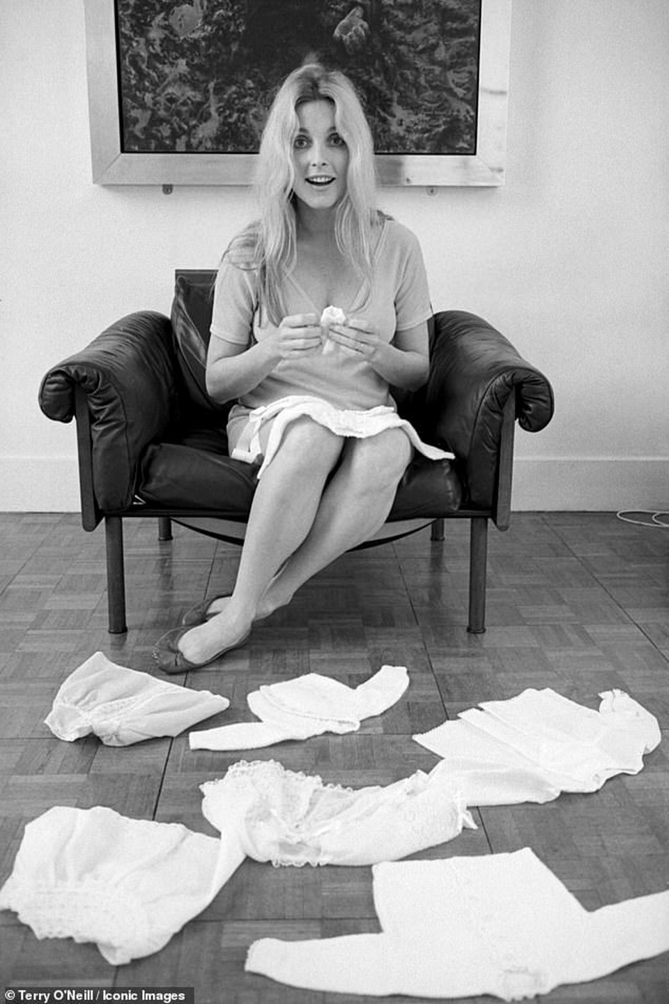 Nữ diễn viên xấu số Sharon Tate trong những khuôn hình cuối cùng trước bi kịch định mệnh - 1 Nữ diễn viên xấu số Sharon Tate trong những khuôn hình cuối cùng trước bi kịch định mệnh - 1