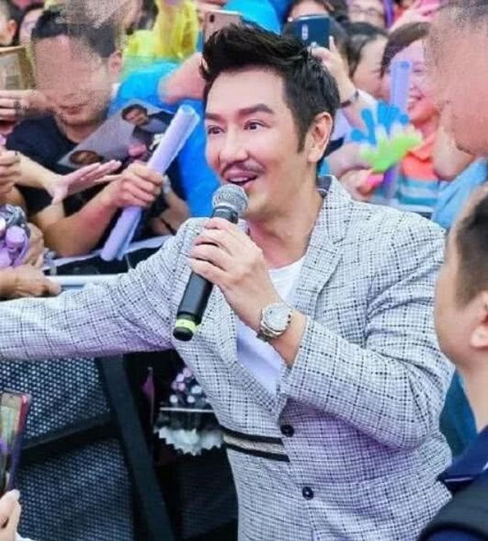 “Đoàn Dự” Trần Hạo Dân tự tin với nhan sắc sau phẫu thuật - 1